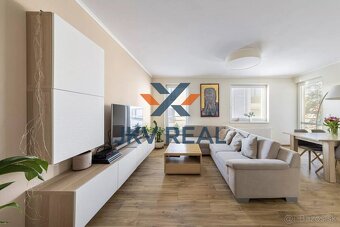 VEĽKÝ 3 - IZBOVÝ BYT 92M2 NA PREDAJ - PIEŠŤANY-CENTRUM - 3