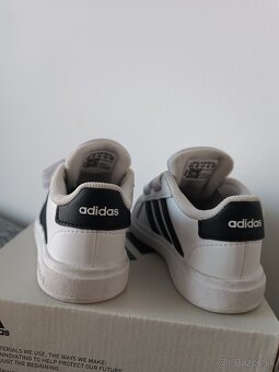 Adidas tenisky - 3