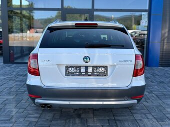 Škoda Superb Scout 2.0 TDI CR 4x4 DSG 2012 220000km - 3