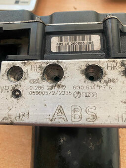 ABS jednotka vw 6Q0614117S - 3