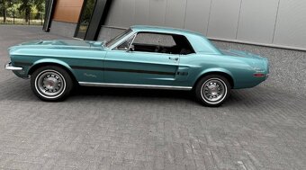 Ford Mustang - 3