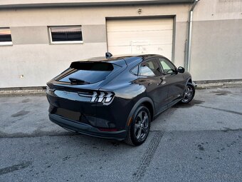 Ford Mustang Mach-E odpocet DPH vozidlo v záruke - 3