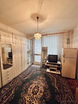 Na predaj 2-izbový byt s balkónom vo Vrábľoch – sídlisko Luk - 3