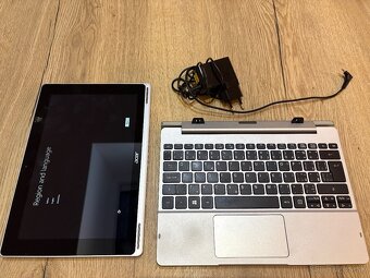 Predám dotykový 2v1 notebook/tablet Acer s klávesnicou - 3