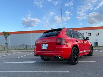 Porsche Cayenne S 4.5i V8 - 3