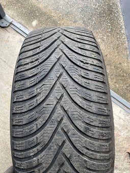 215/60 r16 - 3