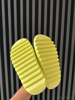 Adidas yeezy slide - 3
