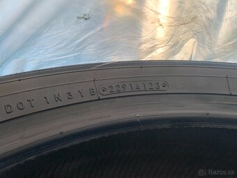 TOYO PROXES SPORT 235/50 R20 100W - 3