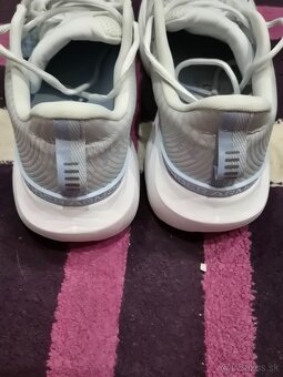 Under armour W HOVR Infinite PRO - 3