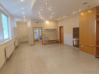 Na prenájom 130 m2 zdravotnícky priestor Banská Bystrica - 3