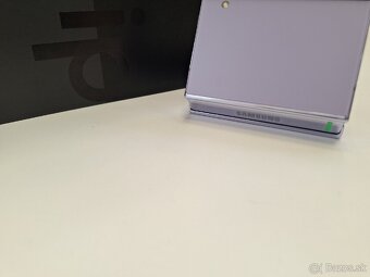 Predám Samsung Flip 4 128GB fialovy - 3