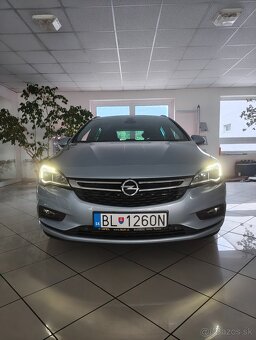 Opel Astra kombi 1.4T len 118 000 km - 3
