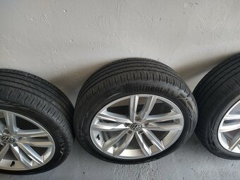 5x112 R18 VW Passat 235/45 R18 - 3