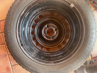 Celoročné Komplety 185/60 R15 4x100 15x6 ET43 7,5mm - 3