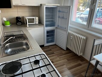 Prenájom 2-izbového bytu – Hollého 6, Nové Mesto nad Váhom - 3