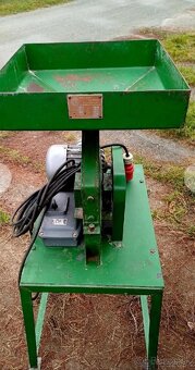 Predám kladivkový šrotovník - 3