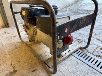 Elektrocentrála Elmag SEB5000WD nefunkčná - 3