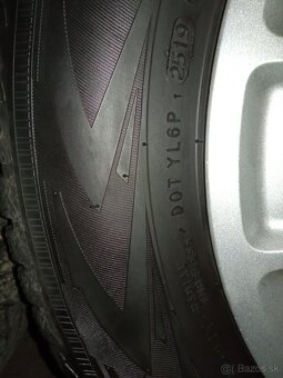 Predám zimnú sadu pneumatík 195/65 R15 rozteč 5x108 ford - 3