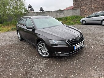 Prodám Škodu Superb 3 1.6 TDi 88kw rok 4/2018,najeto 273 000 - 3