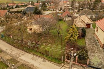 Exkluzívne na predaj stavebný pozemok v obci Kuzmice, okres - 3