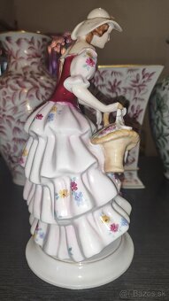 Royal Dux - dáma s košíkom - 3