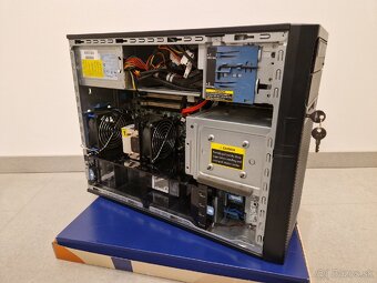 HP ProLiant ML110 G7 - 3