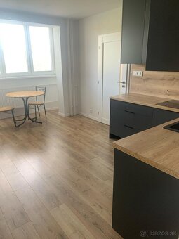 2-izb. byt s balkónom /55 m2/Žilina - širšie centrum - 3