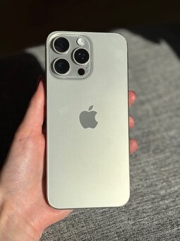 iPhone 15 Pro Max 256 GB – Top stav + príslušenstvo - 3