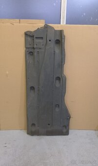 spod kryty podvozku, motora Octavia 3 - 3