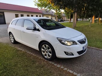 Opel Astra ST 1.7 CDTI ECOTEC Cosmo 2012 XENON+NAVI - 3