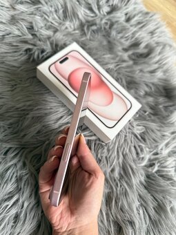 iPhone 15 - 3