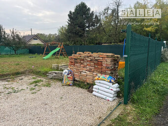 Dvojzáhrada v Kráľovej nad Váhom pri Váhu o výmere 523 m2 EX - 3