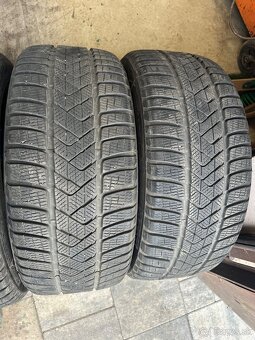 Zimné pneumatiky Pirelli 235/45 98V R18 - 3
