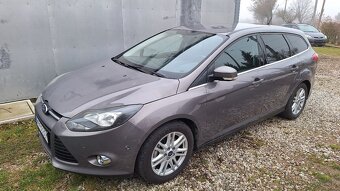 Predám Ford focus 1.0 - 3