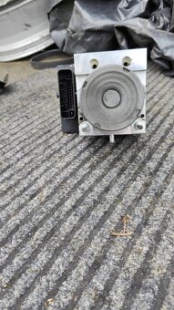 ABS Čerpadlo originál z Audi - 3
