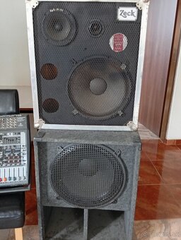 Hudobná aparatúry. - 3