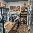 Predavačka v predajni syrov a salám DELI SHOP DUBEŇ ŽILINA - 3