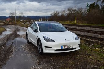 Tesla 3 SR 2023 - 3