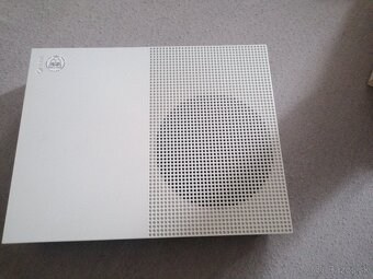 Xbox one s 1TB top stav - 3