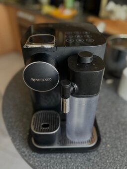 Nespresso De’Longhi Gran Lattissima – Čierna (EN640.B) - 3