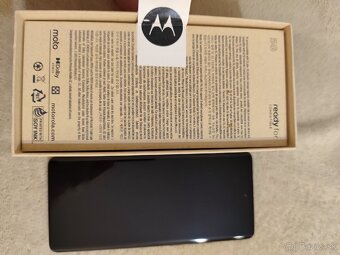 Motorola Moto Edge 40 8/256GB - 3