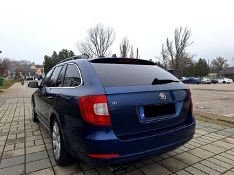 Škoda Superb Combi 2.0 TDI DSG Elegance R.V.2012 - 3