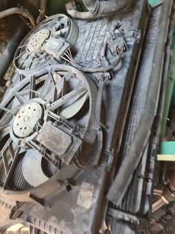 Chladičová stena VW Touareg 7l - 3