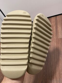 Yeezy slide bone - 3