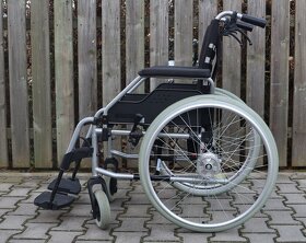 005-Mechanický invalidný vozík meyra. - 3