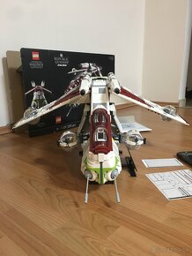 LEGO Star Wars 75309 UCS Republic Gunship - 3