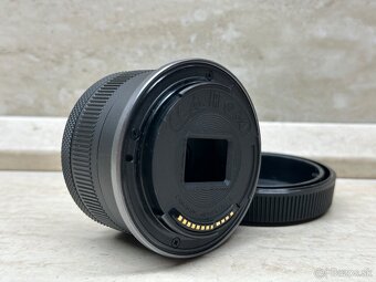 Canon RF-S 18-45 mm f/4.5-6.3 IS STM - 3