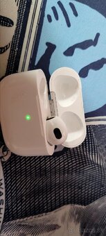 Apple airpods - 3
