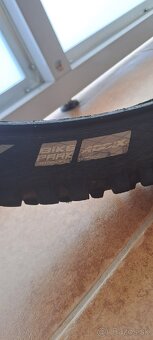 Schwalbe Magic mary zjazdový plášť 27.5-2.40 - 3