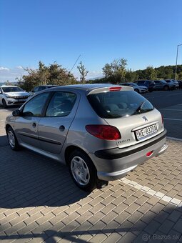 Predám Peugeot 206 1.1 Benzín - 3
